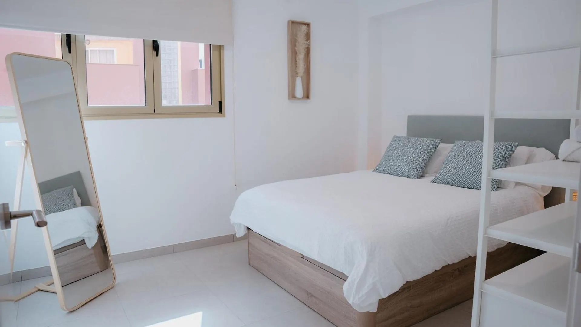 Las Canteras Beach Suites Las Palmas de Gran Canaria 0*,  Spain